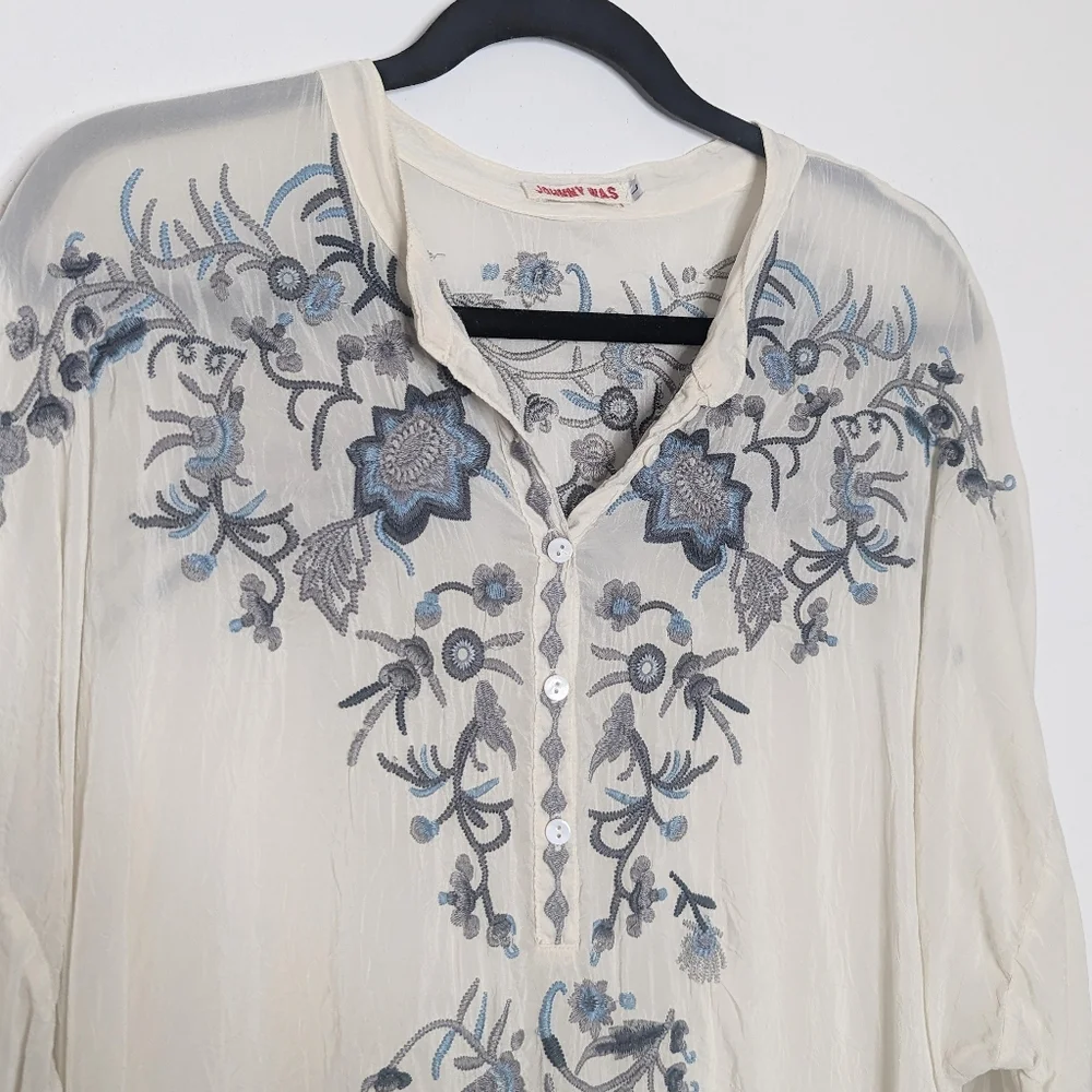 Johnny Was Floral Embroidered Tunic Top Cream Blue Grey Large - Picture 4 of 8